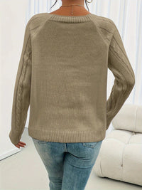Lotte | Edle Kabelzugstrick-Winterpullover