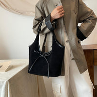 CELINA | Beuteltasche mit Knoten