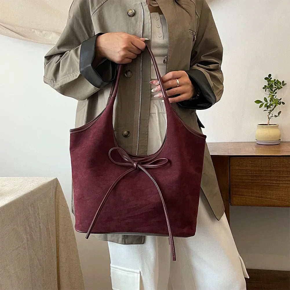 CELINA | Beuteltasche mit Knoten