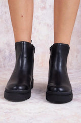 Thalina Chelsea-Stiefel