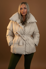 Elina™ | Gesteppte Kurzjacke mit Taillengürtel